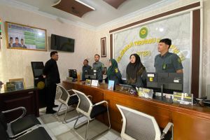 Morning Briefing Petugas PTSP, Selasa 7 April 2026 oleh Kasubbag Umum dan Keuangan Pengadilan Agama Sidikalang